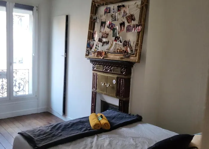 61 M2 Bas Montmartre * باريس